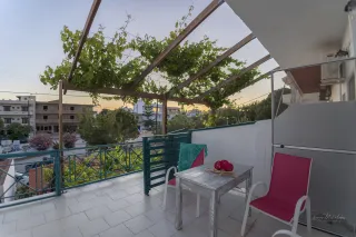  accommodation with terrace crete greece